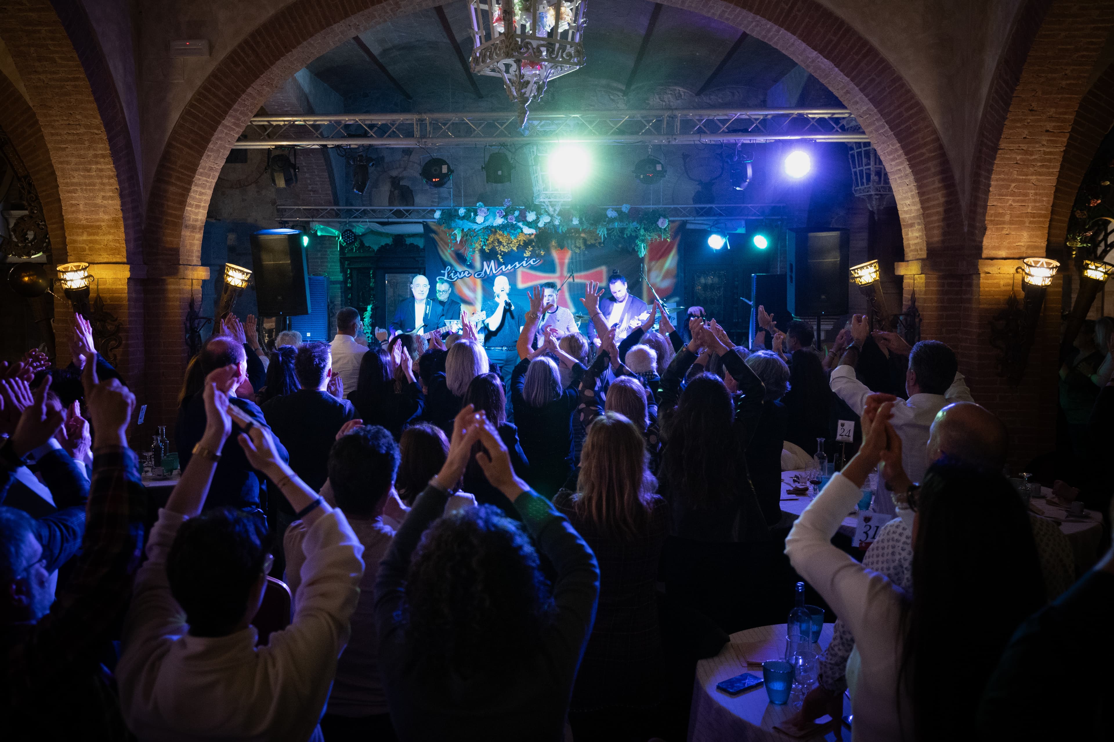 Senza Frontiere elettrico 18